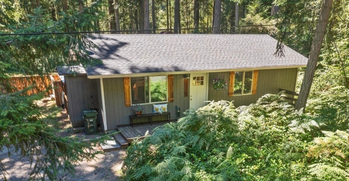 Primary Photo - 11124 Juniper Pl