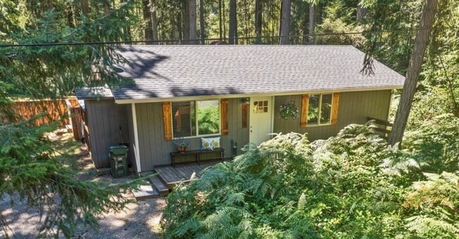 Building Photo - 11124 Juniper Pl