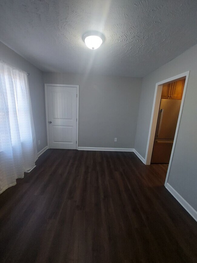 Building Photo - CYPRESS TRACE