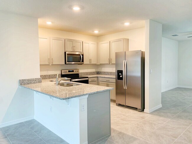 Building Photo - 281 Caryota Ct