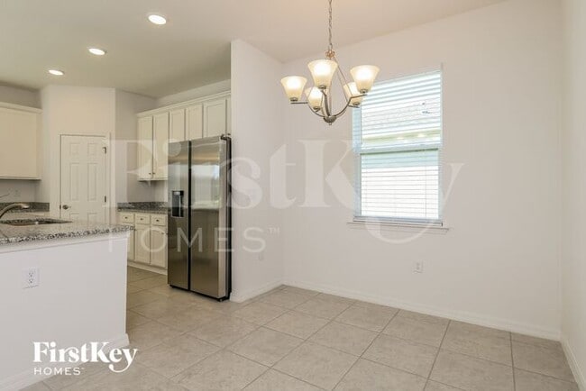 Building Photo - 1642 Isleta Lp