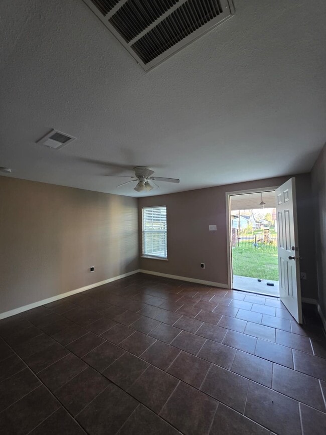 Foto del edificio - 1720 Roxella St