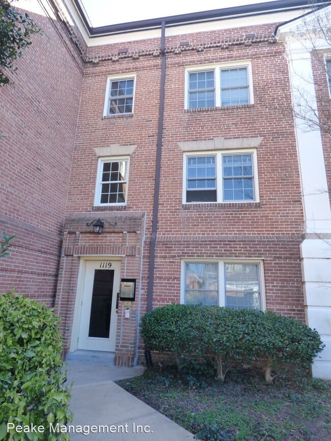 Building Photo - 2 br, 1 bath House - 1119 N. Pitt St. Apt 2C