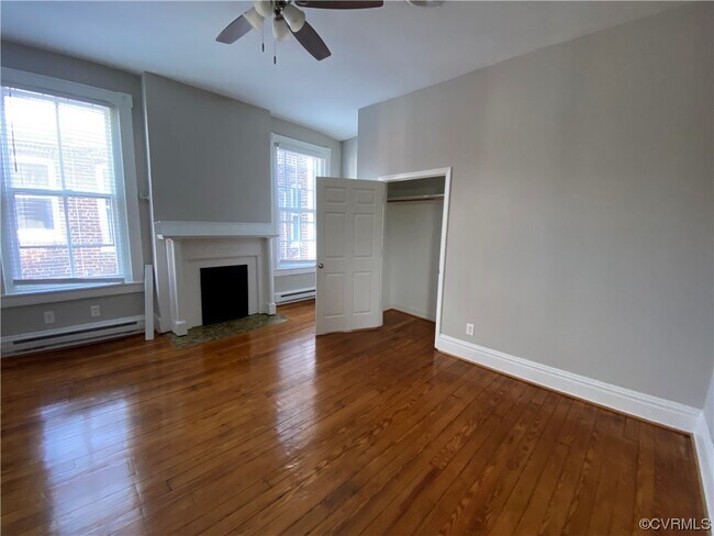 Foto del edificio - 2204 W Grace St