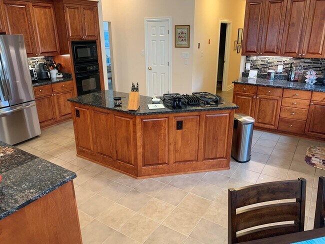 Building Photo - 2592 Nestlebrook Trail