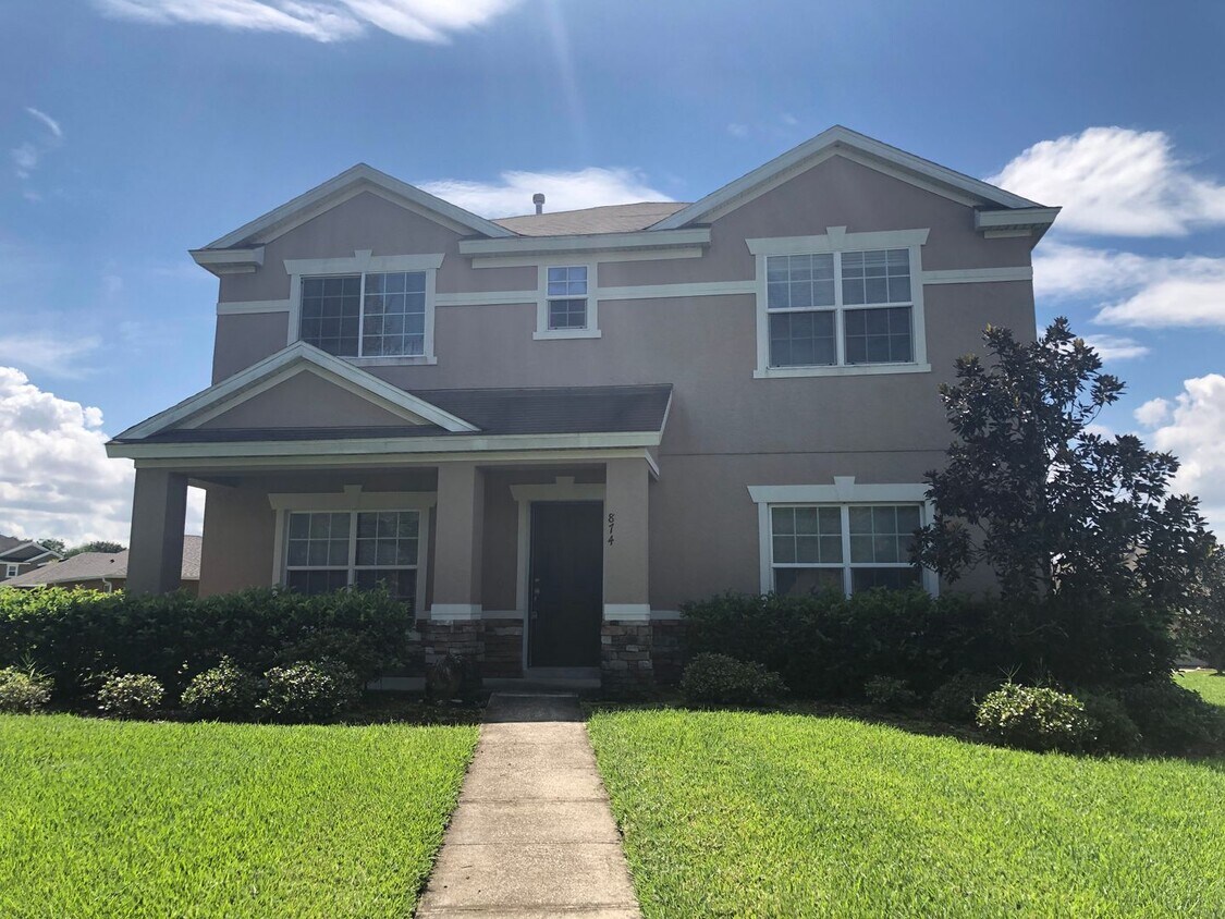 Primary Photo - MOVE IN NOW! Great location- in Oaks At Brandy Lake! 5 bed 2.5 bath 2 story home with large bonus...