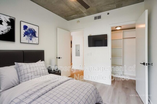 Foto del edificio - 600 12th Ave S