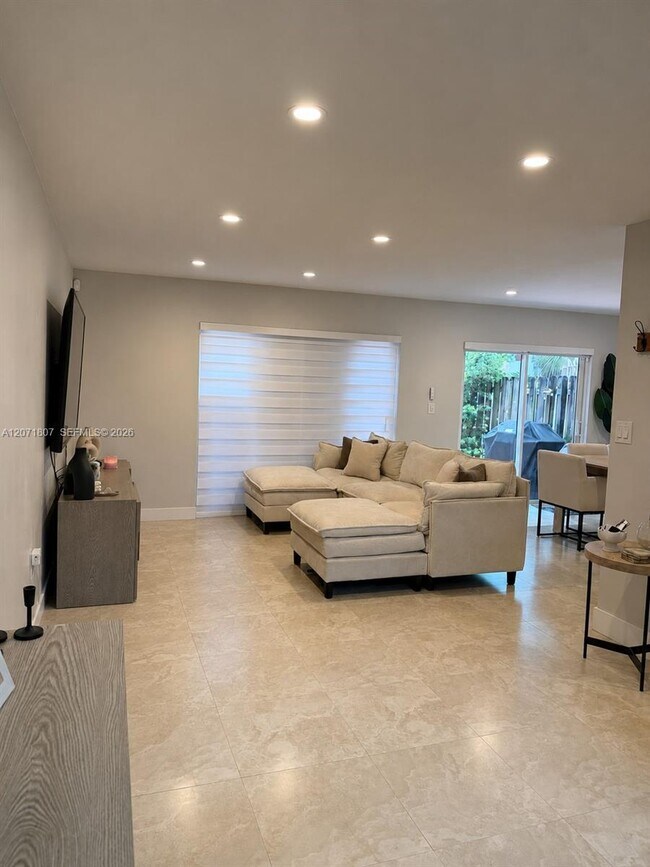 Foto del edificio - 7483 SW 109th Ave