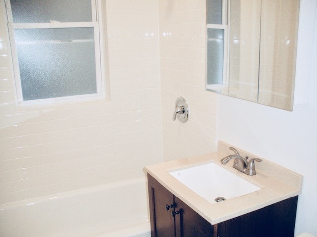 Building Photo - 4202 N Kimball Ave