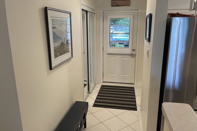 Building Photo - 432 Mariners Way