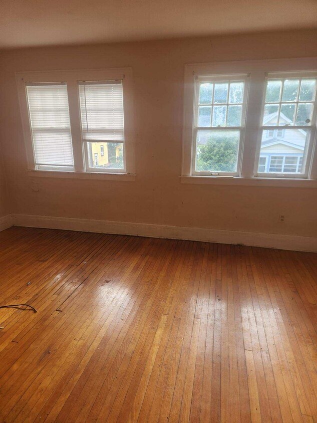 Foto principal - 159 Wiman Ave