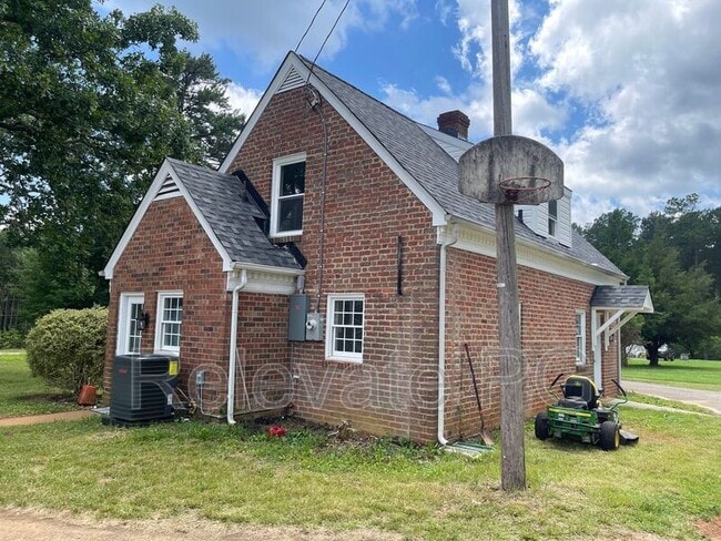 Building Photo - 10318 Cox Rd