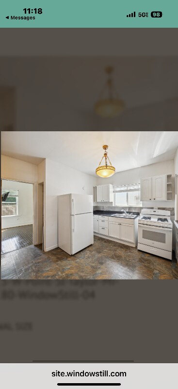 Foto del edificio - 6625 W Point St