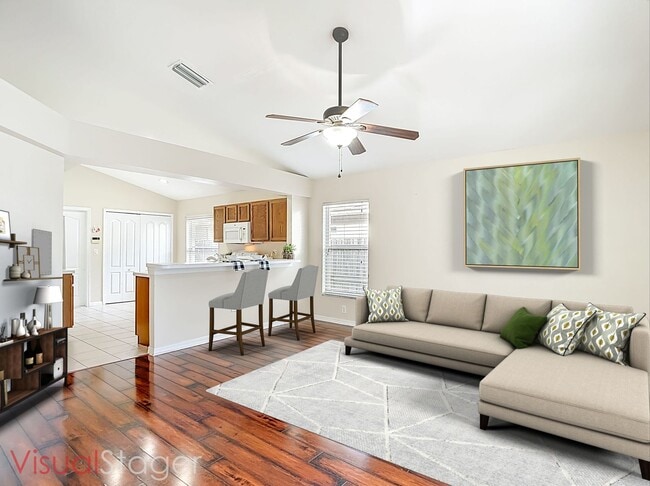 Building Photo - Valrico Home for Rent