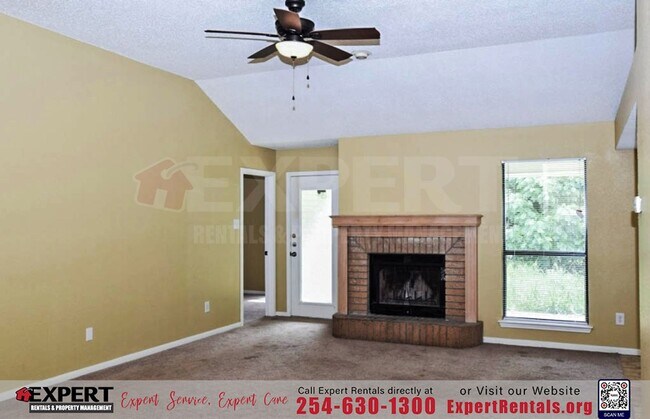 Building Photo - 4-Bedroom Home with Spacious Backyard in S...