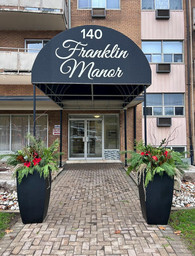 Building Photo - Franklin Manor Apartments