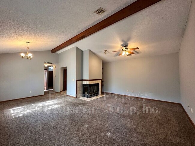 Building Photo - 3834 Windridge Ct