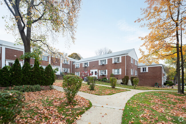 Building Photo - Alley Pond Owners Corporation