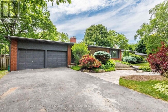 Photo du bâtiment - 1448 Willowdown Rd