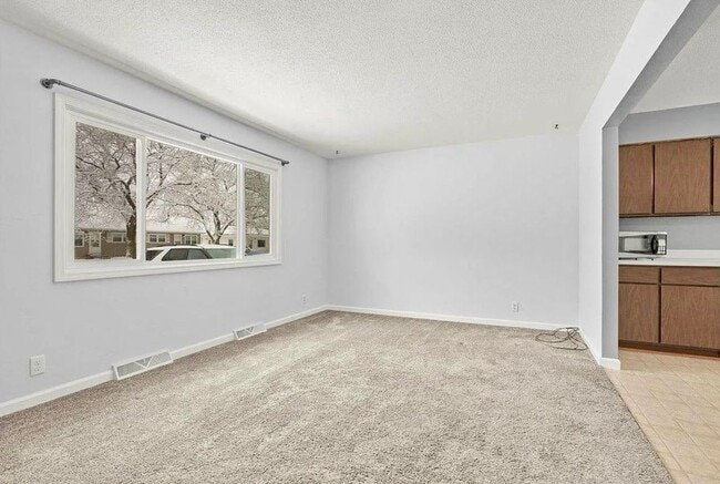 Building Photo - 1417 Starview Dr