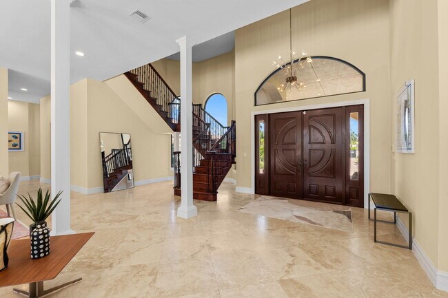 Foto del edificio - 3310 Palm Beach Point Blvd