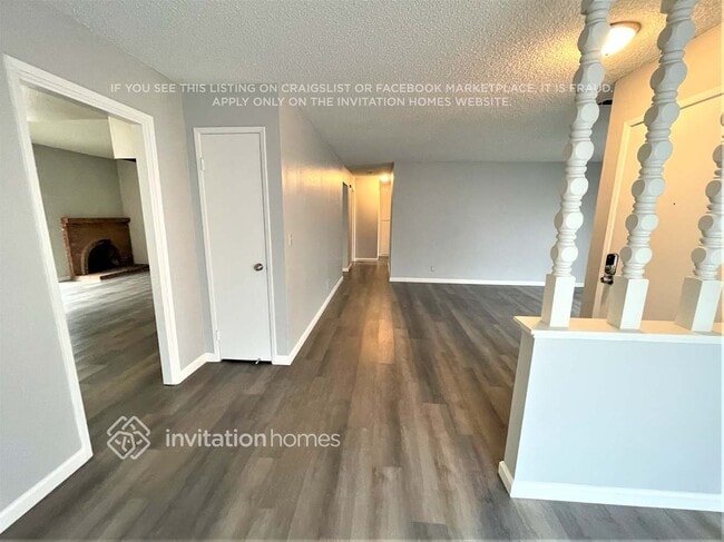 Building Photo - 556 Temple Way