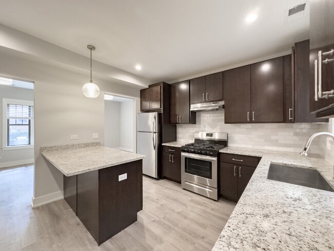 Foto del edificio - 1150 Maple Ave