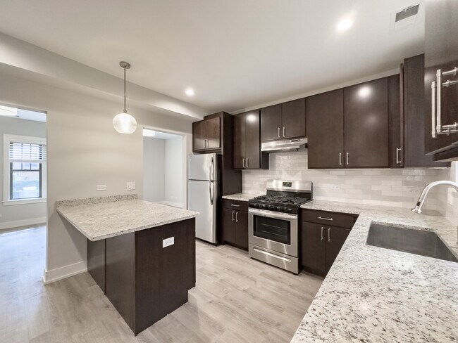 Foto del edificio - 913 Maple Ave