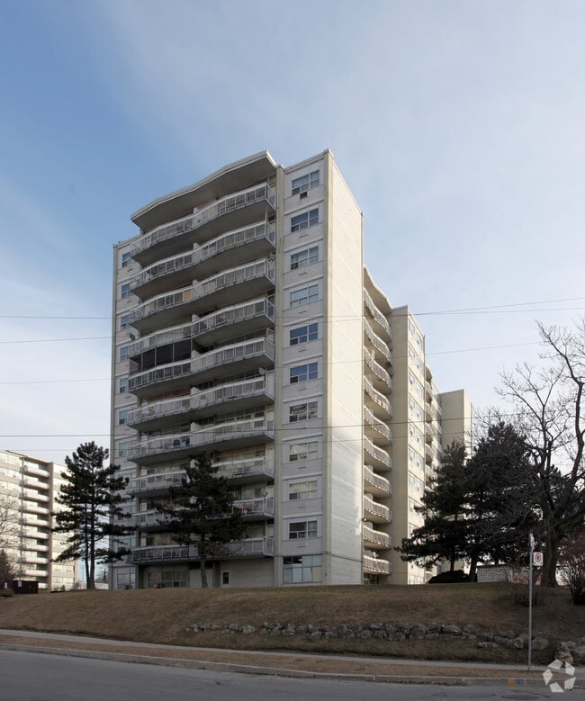 Building Photo - 1130 Wilson Ave