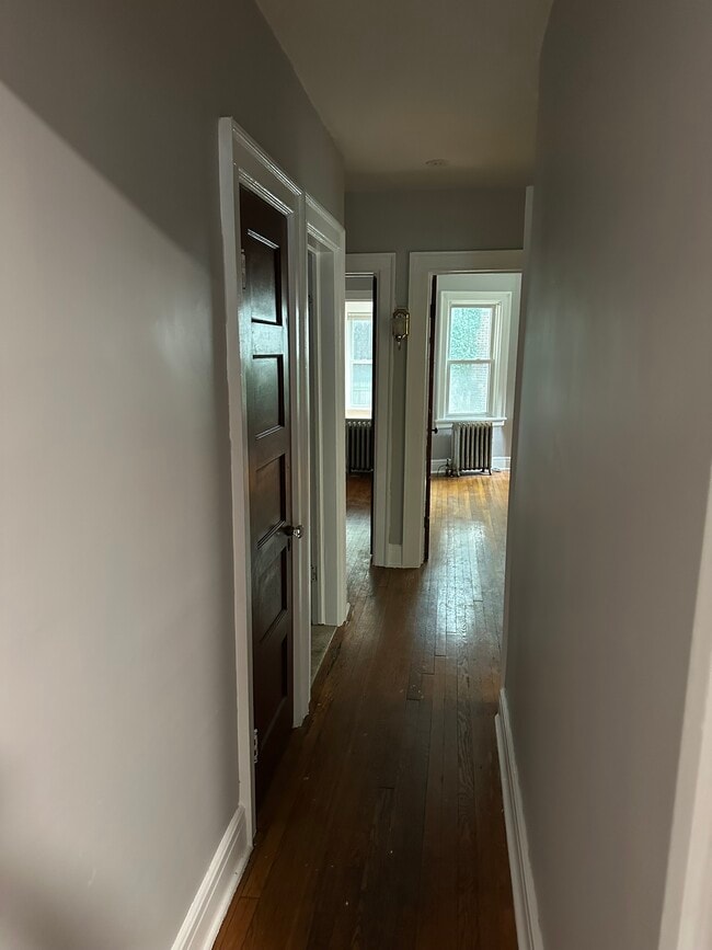 Foto del edificio - 783 Potomac Ave