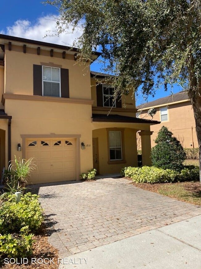 Building Photo - 3 br, 2.5 bath House - 1810 Retreat View