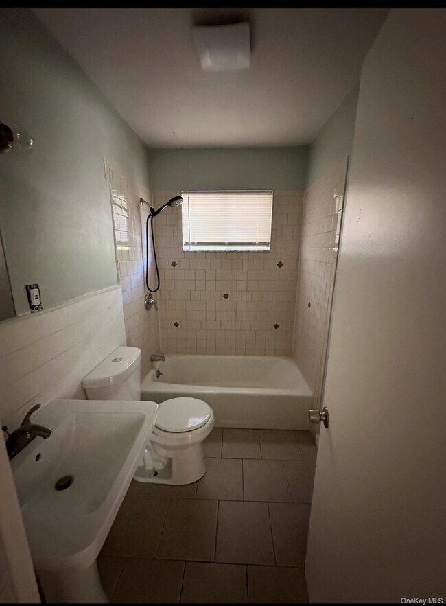 Foto del edificio - 2471 NY-302