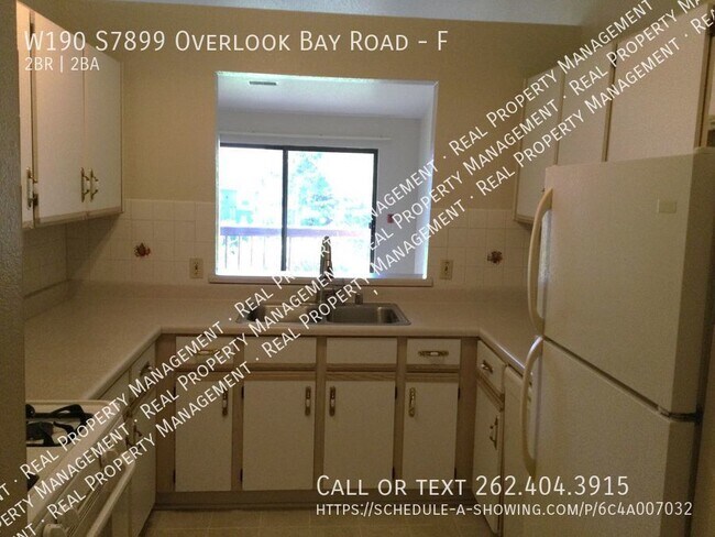 Building Photo - Amazing 2 bedroom, 2 full bath upper unit