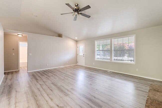 Foto del edificio - Remodeled Boise home with 4 bedrooms