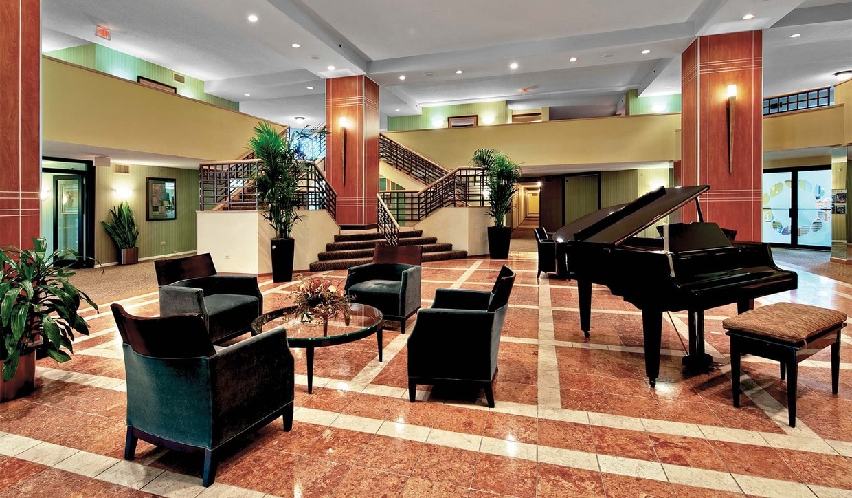 2 Elm Creek Ct, Elmhurst, IL 60126 Apartments in Elmhurst, IL