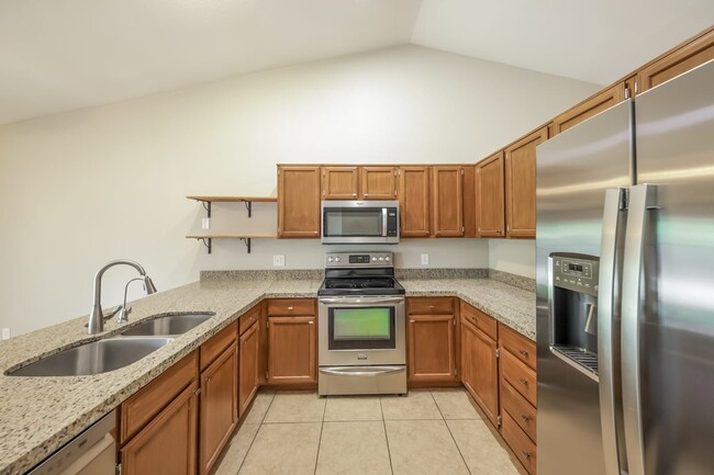 Building Photo - 3246 W Tonopah Drive