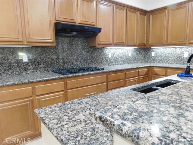 Building Photo - 27829 Lake Ridge Dr