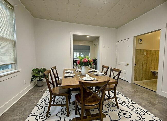 Foto del edificio - 2 Bedroom 1 Bathroom in Middletown!