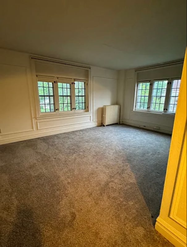 Primary Photo - 2218 N Summit Ave