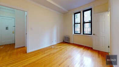 Building Photo - 305 W 45th St