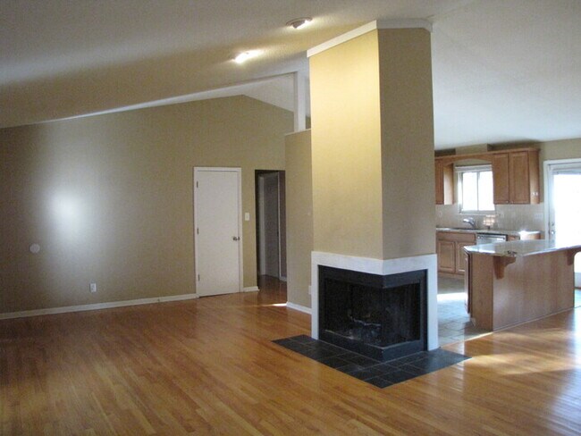 Foto del edificio - 2813 Dogwood Rd