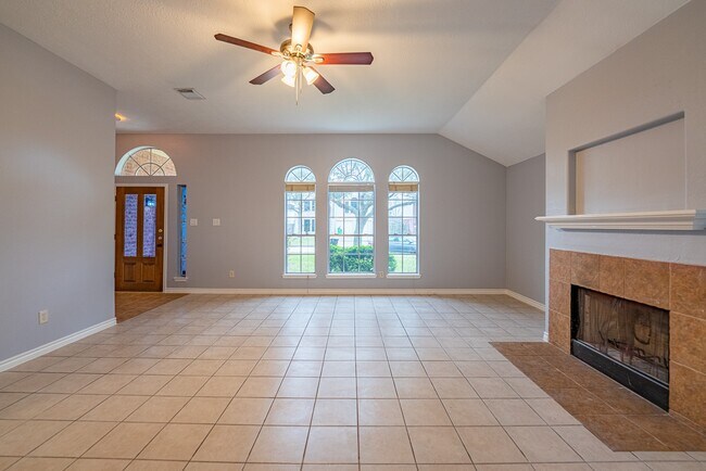 Foto del edificio - 1126 Noble Glen Dr