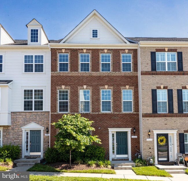 Foto del edificio - 2127 Garden Grove Ln