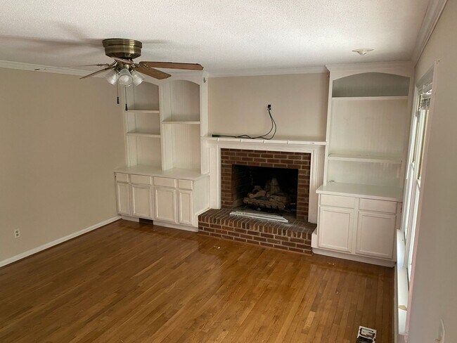 Building Photo - Wendell Single Family Ranch