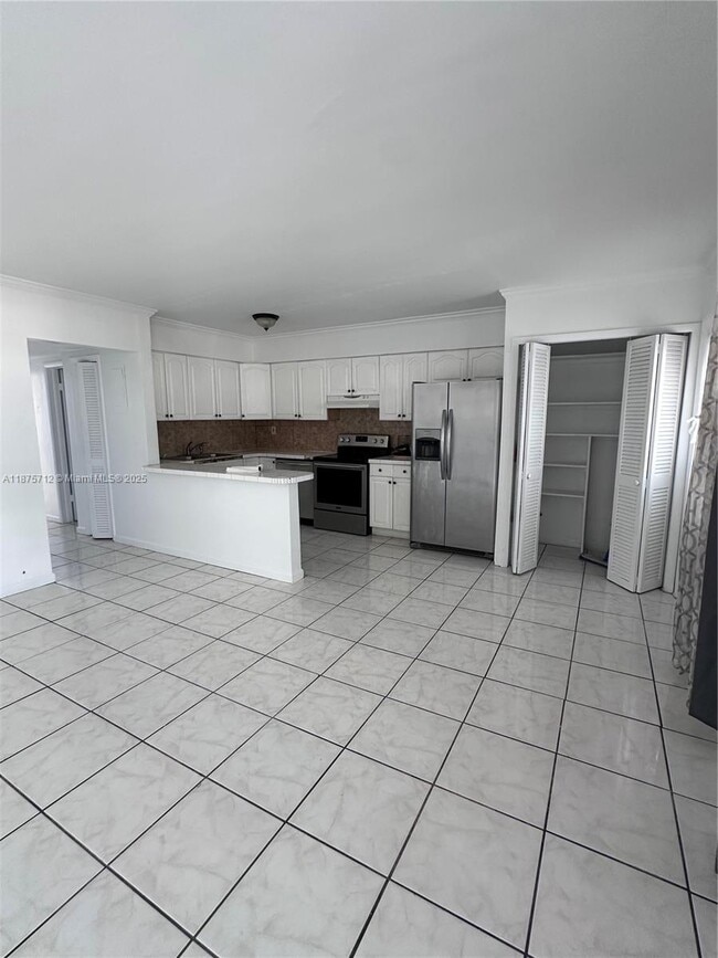 Foto del edificio - 4050 NE 12th Terrace