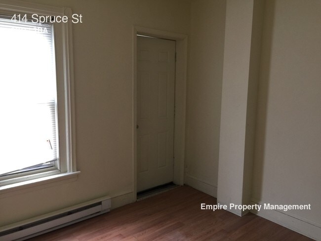 Building Photo - 414 Spruce St