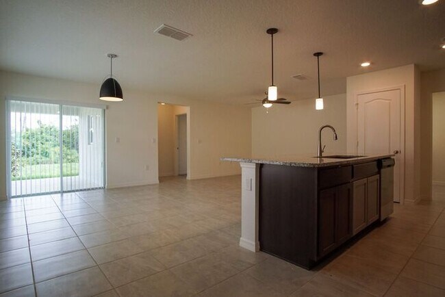 Building Photo - New Construction Home in Davenport Now Ava...