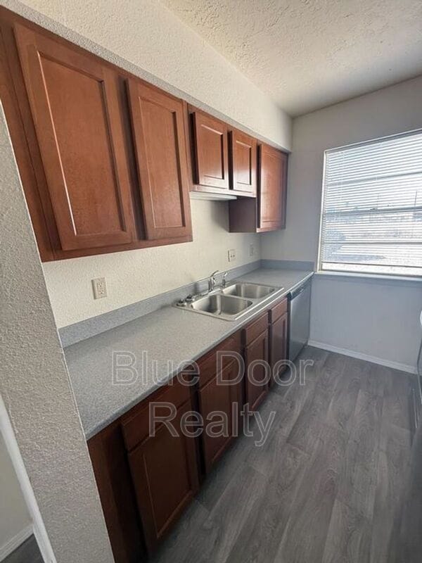 Foto del edificio - 4601 Carlisle Blvd NE