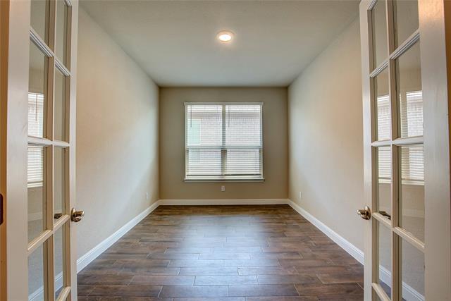 Building Photo - 820 Greenford Mnr