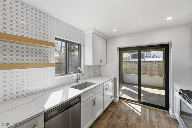 Building Photo - 27731 Arroyal Rd